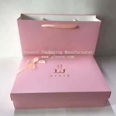 Custom Nice Pink Underwear Packaging box with shopping bag