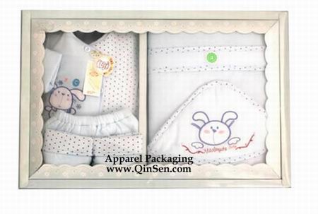Baby Clothes Set Gift Box with Baby Clothes