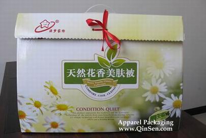 Silk Quilt Packaging with ribbon handle