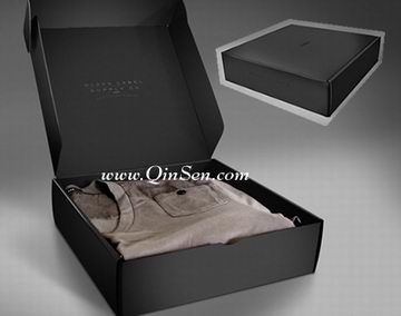 Black Apparel Box