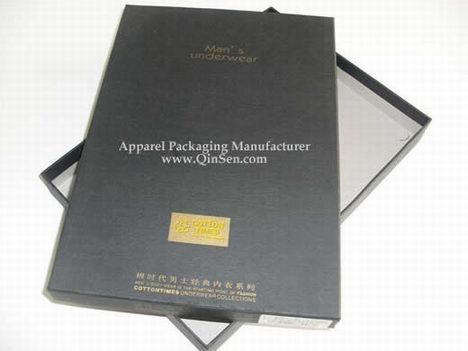 Custom Made Rigid Cardboard Box with Golden Hot stamped Logo for Luxury Man Underwear