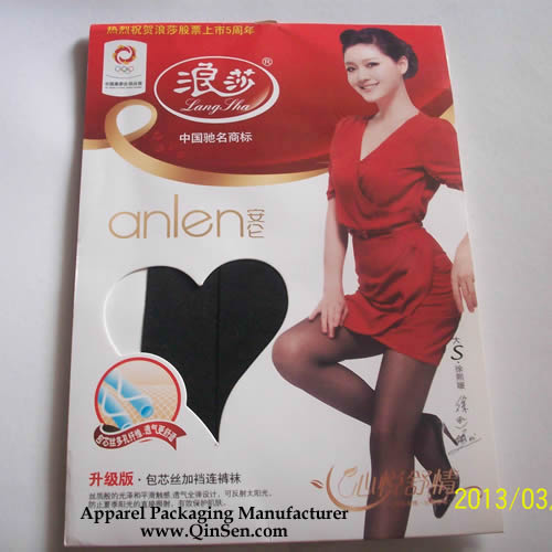 Customized Silk Stockings Packaging with heart window design