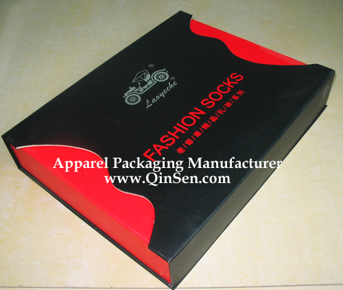 Luxury Rigid Apparel Gift Box with Custom Design